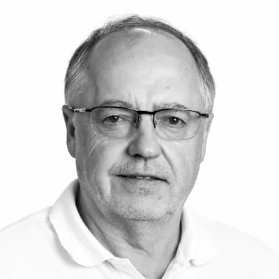 Portrait of David Strachan, Ph.D.